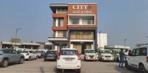 City Hotel Restaurant & Lodge