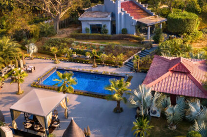 Resorts and villas in Chattarpur by Iraluxe