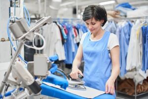 Pari Drycleaners