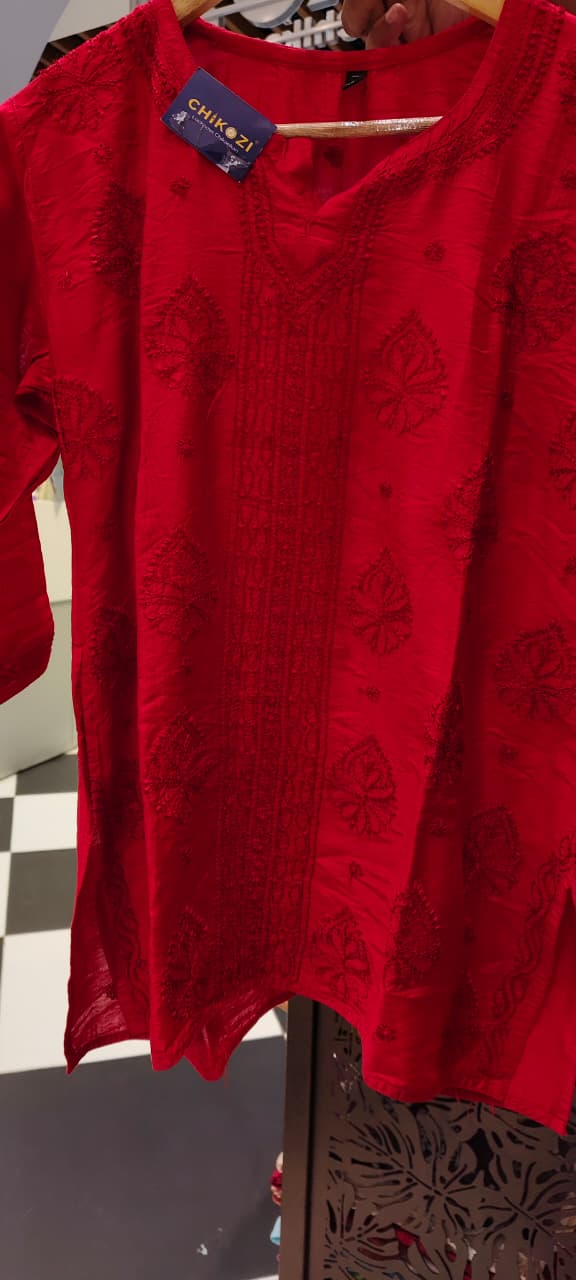 designer-chikankari-kurti
