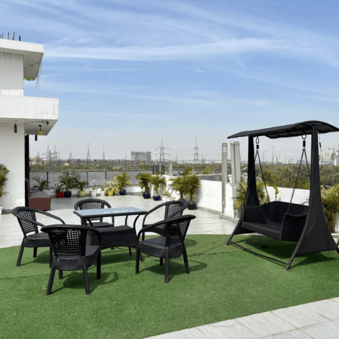 best service apartment in saket