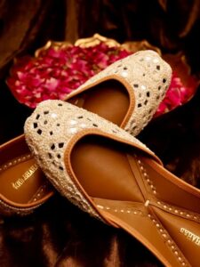 Handmade Designs Available Online by Gulbhahar