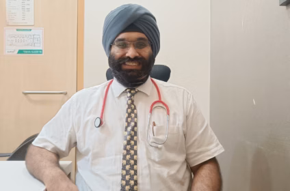 Dr. Amarinder Oberoi