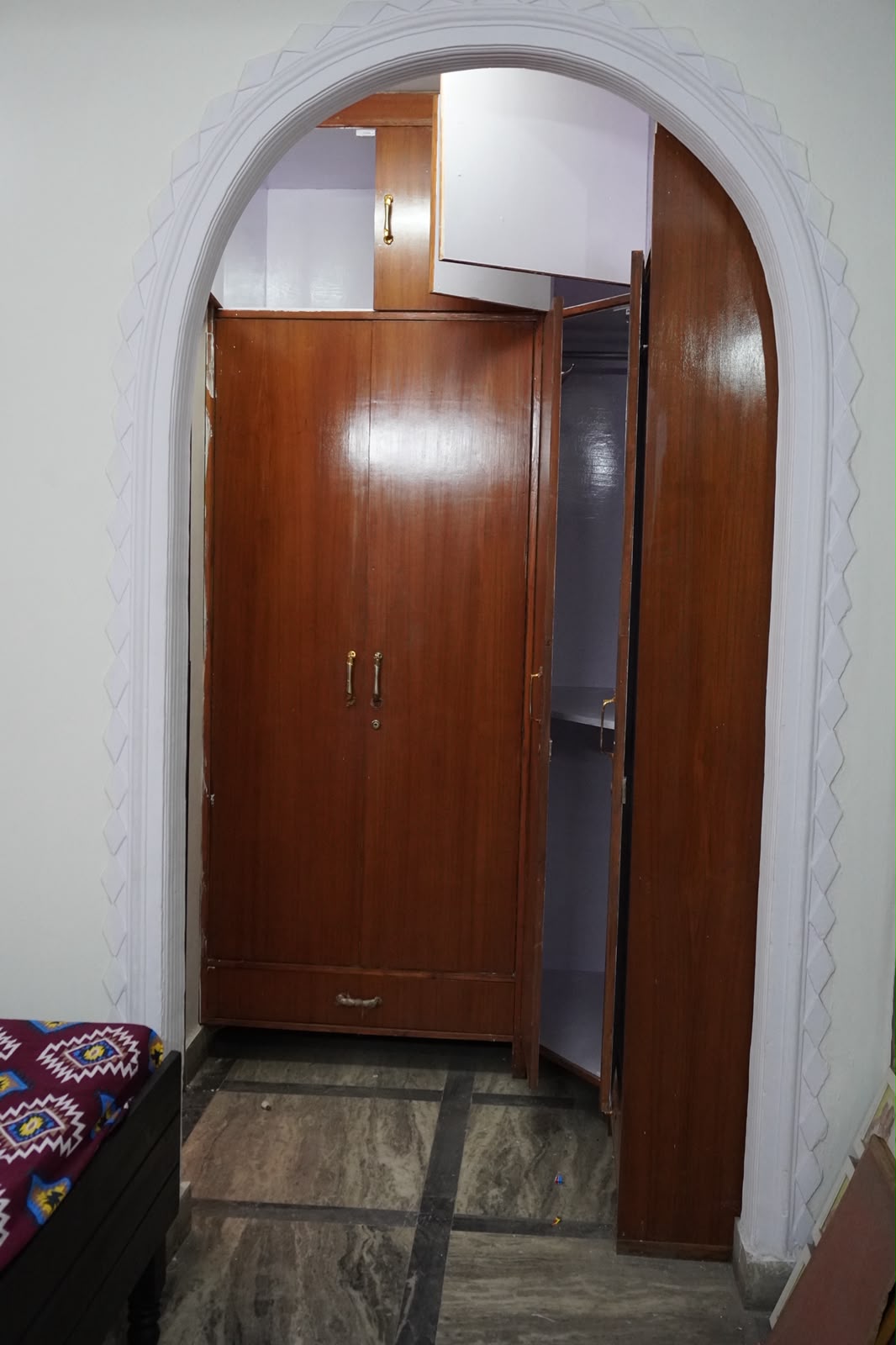 Apka PG Sector 12