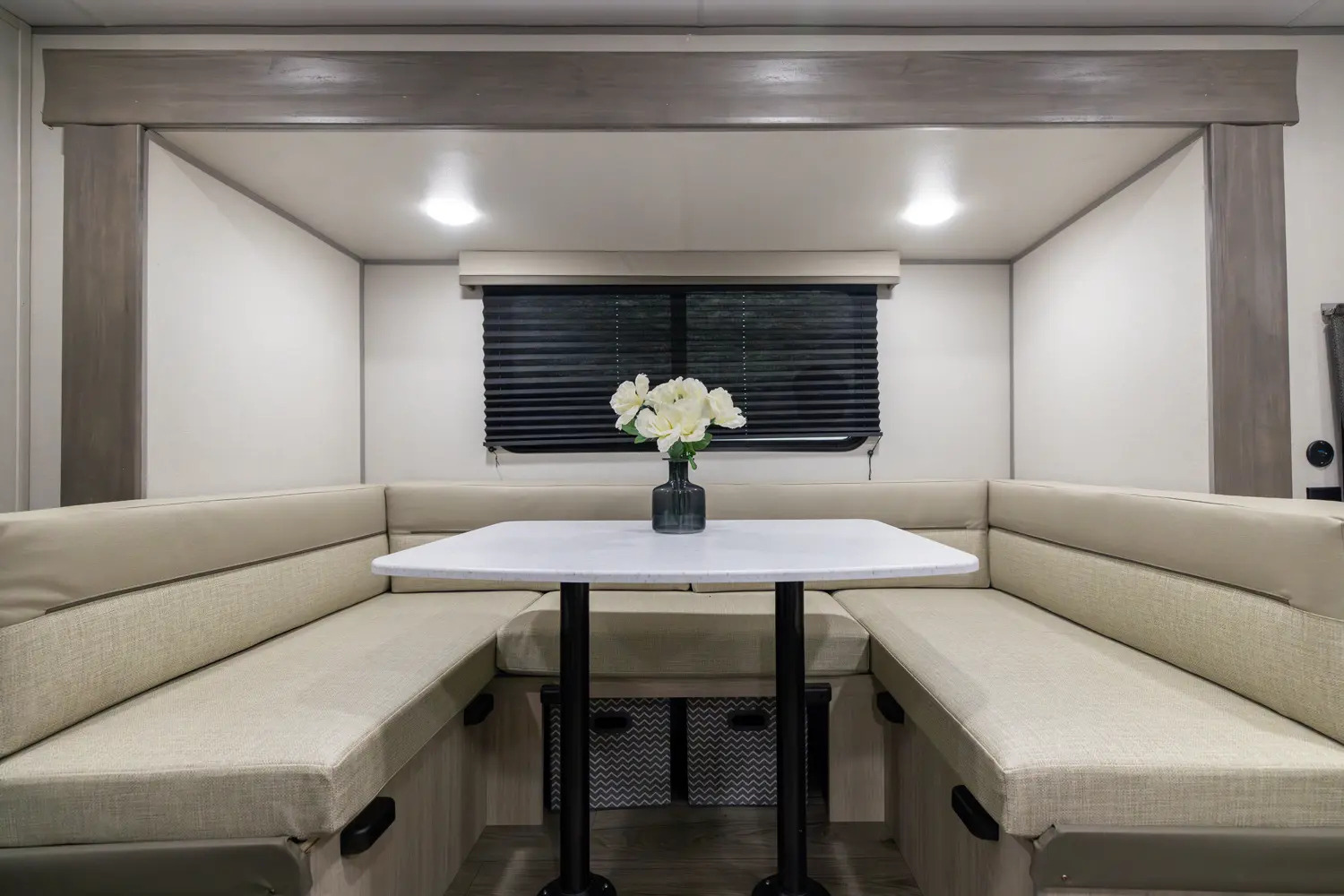 Camplers Luxury Caravan Rentals
