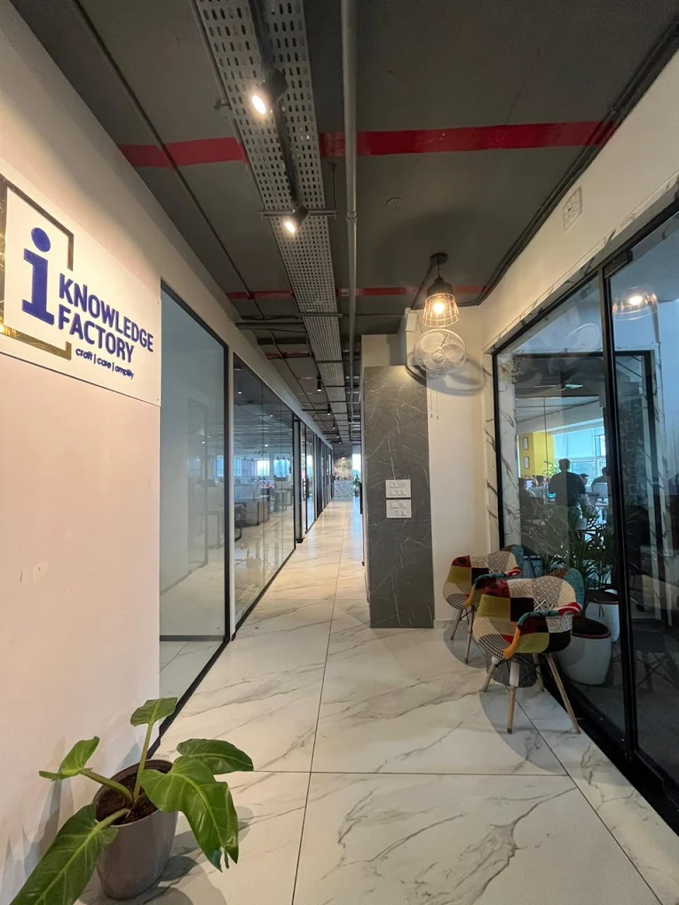I Knowledge Factory