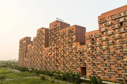 Oranje Castle – Luxury 3/4/5 BHK Ready-to-Move Homes