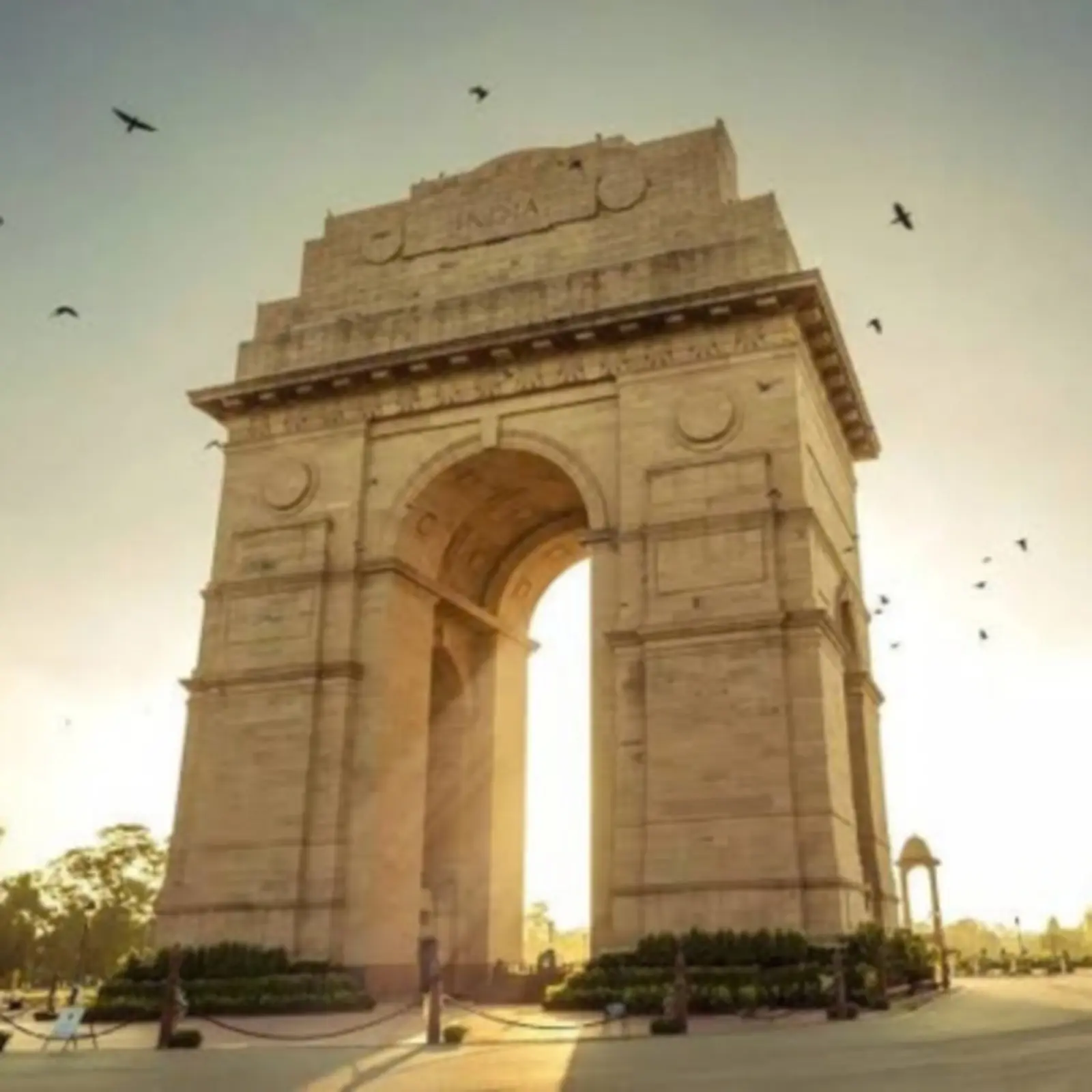 Moneka india Tours